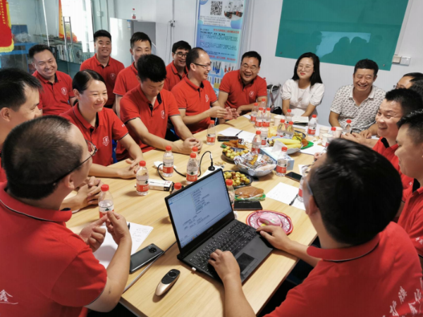 陜西鑫安安防參加牛商爭霸賽業(yè)績沖刺會議:乘風破浪，勇往直前